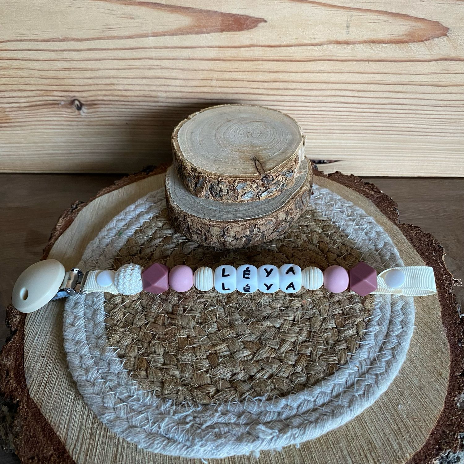 Attache tétine simple modèle &quot; Léya &quot;