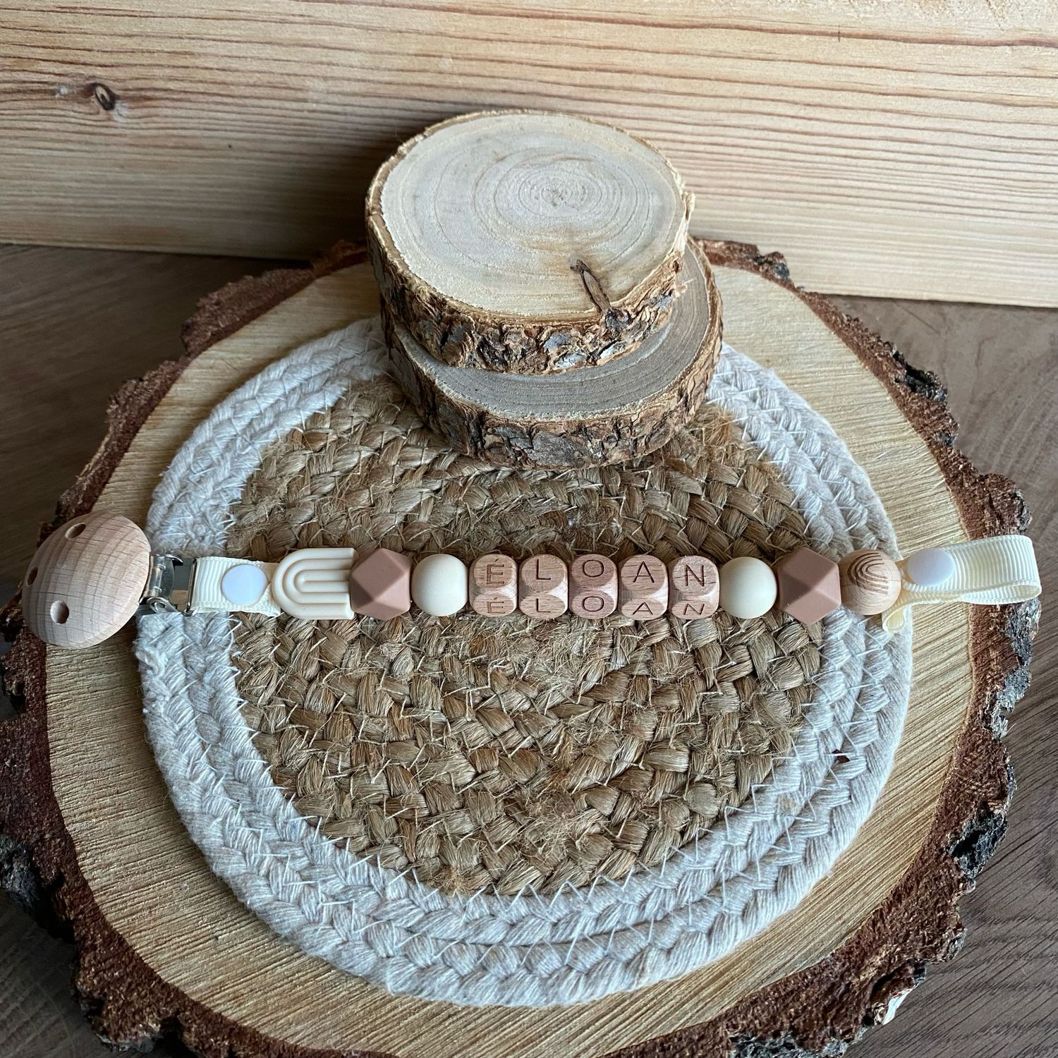 Attache-tétine fantaisie modèle &quot; Eloan &quot;