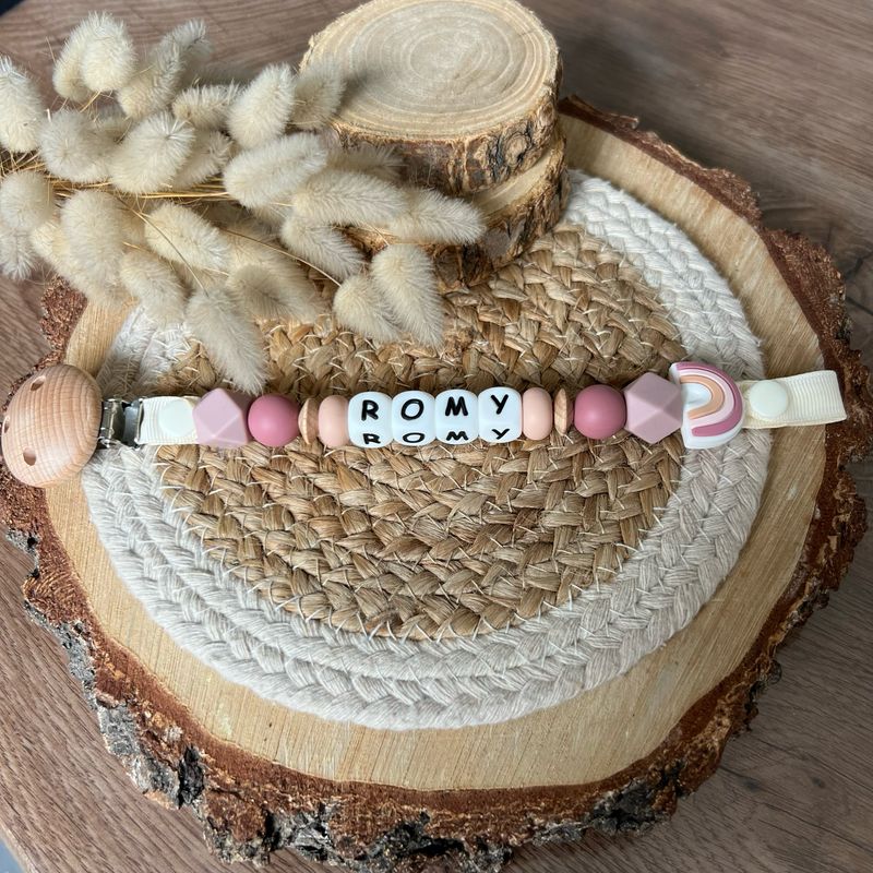 Attache-tétine fantaisie modèle &quot; Romy &quot;
