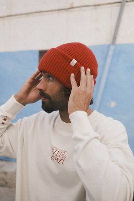 Surf Inc VERY CASH BEANIE - FORMULA RED