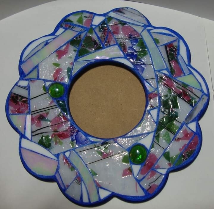 9&quot; diameter fused glass mosaic picture frame