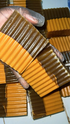 TURMERIC AND GINGER SPOT REMOVER SOAP