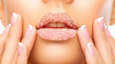 LIP SCRUB