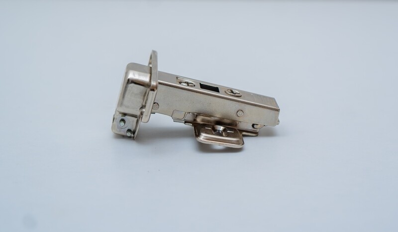BLUM  NORMAL  HINGES - BLM002