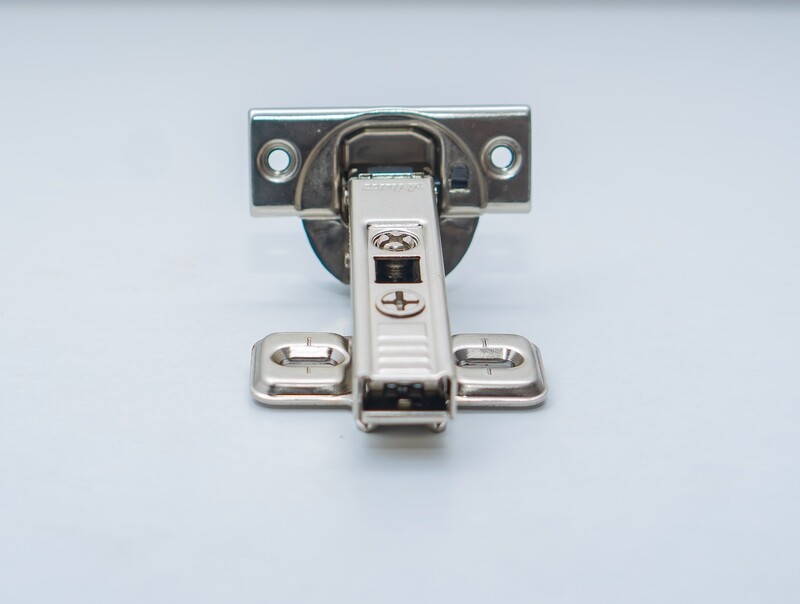 BLUM SOFT CLOSE  HINGE - BLM001