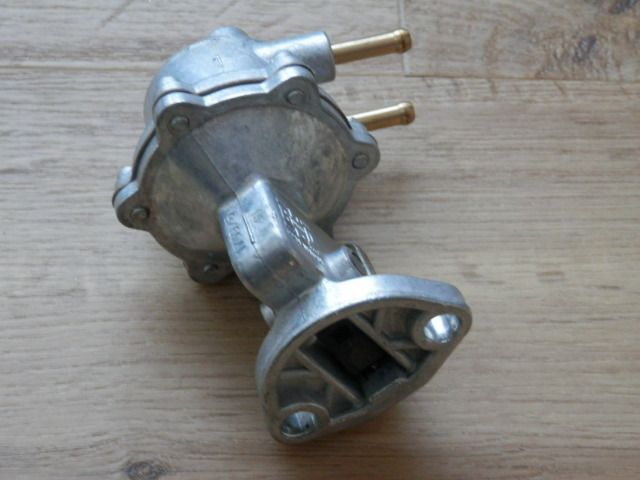 Benzinepomp BCD na 08-1965.