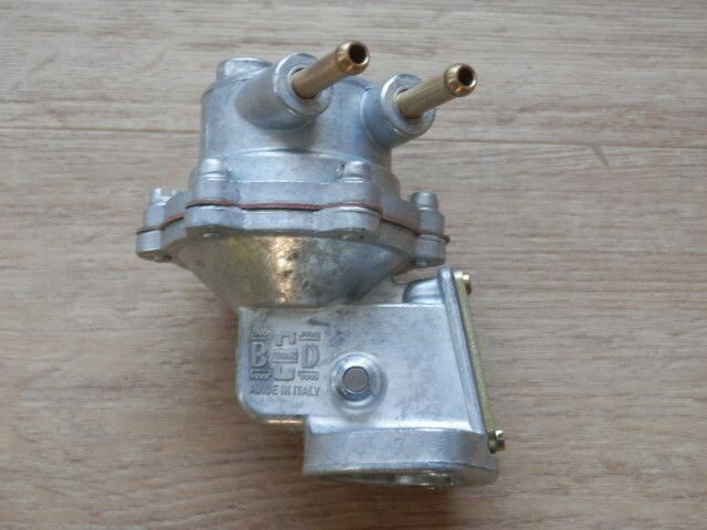 Benzinepomp BCD na 08-1965.
