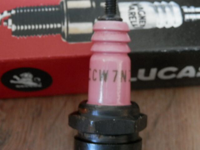 Bougie Magneti Marelli CW7N.