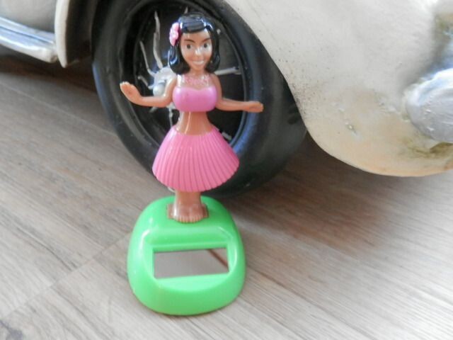 Hawii Girl roze, voor op het dashboard