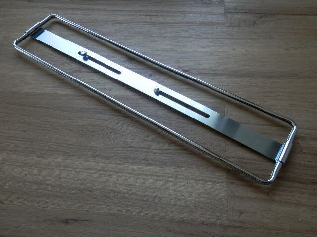 Nummerplaathouder lang, 52 x 11 cm.