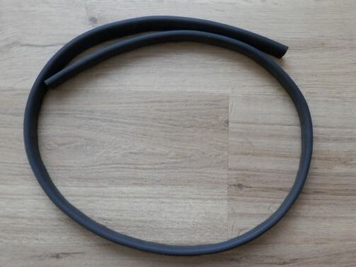 Rubber onder kapframe Kever 1303 Cabriolet