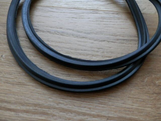 Rubber rond koplamppot tot 08-1967