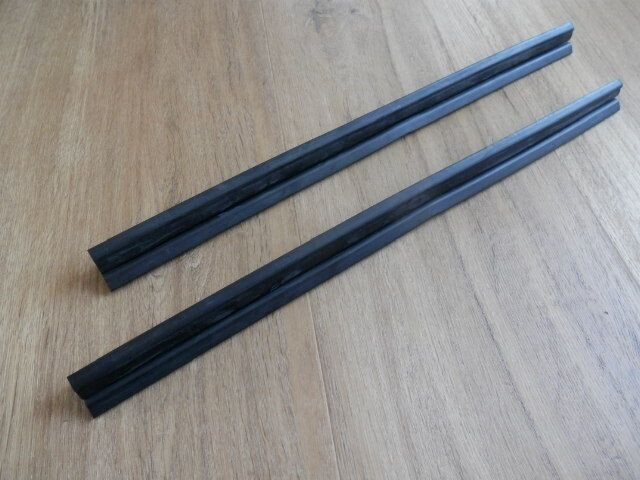 Rubber tussen deur/voorruitstijl of achterste deel kapframe