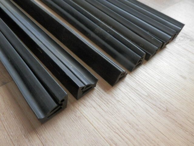 Rubber tussen kapframe en zijruiten, 6-delig, Cabrio tot 08-1964