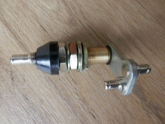 Ruitenwisser asje links, Kever 1200 van 08-1969 tot 08-1973