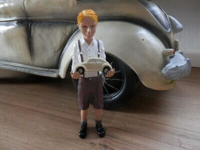 Schuco jongen met VW Kever, aanbieding !!