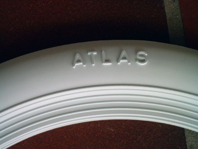 White Wall ringen Atlas, 14 inch, wit