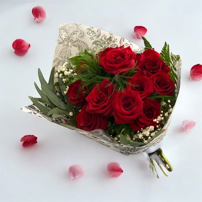 Fresh Cut Long Stemmed Freedom Roses Fresh Cut Long Stemmed Freedom Roses