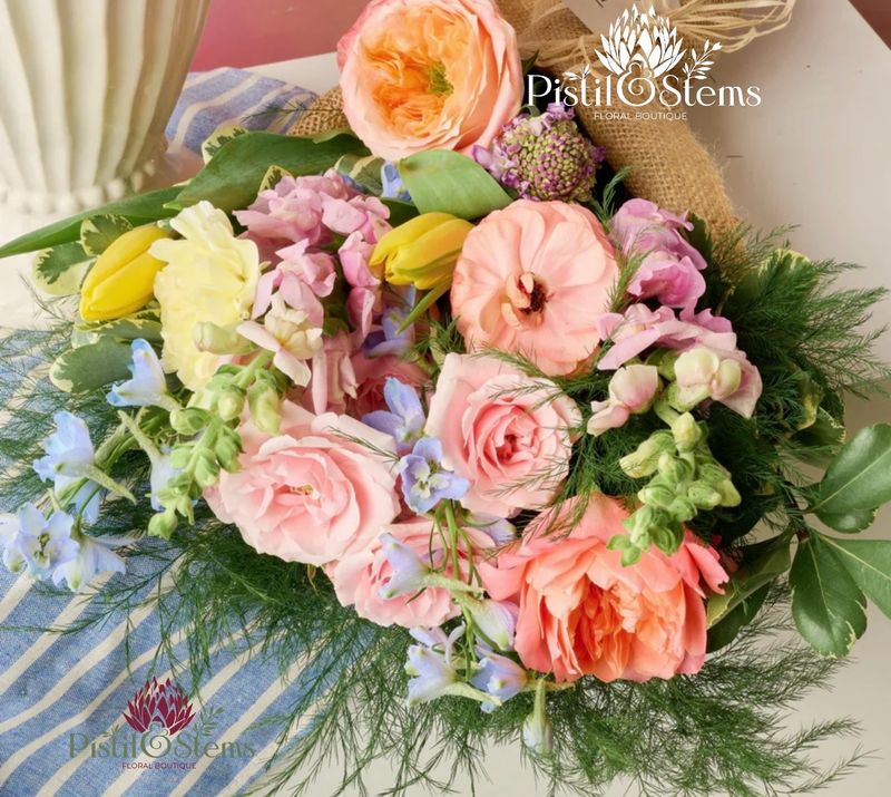 Classic Burlap-Wrapped Bouquet Classic Burlap-Wrapped Bouquet