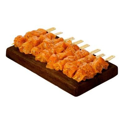 Brochettes de poulet mariné 2 souvlakis par barquette env 240 gr. 30,84$/kg 13,99$/lb
