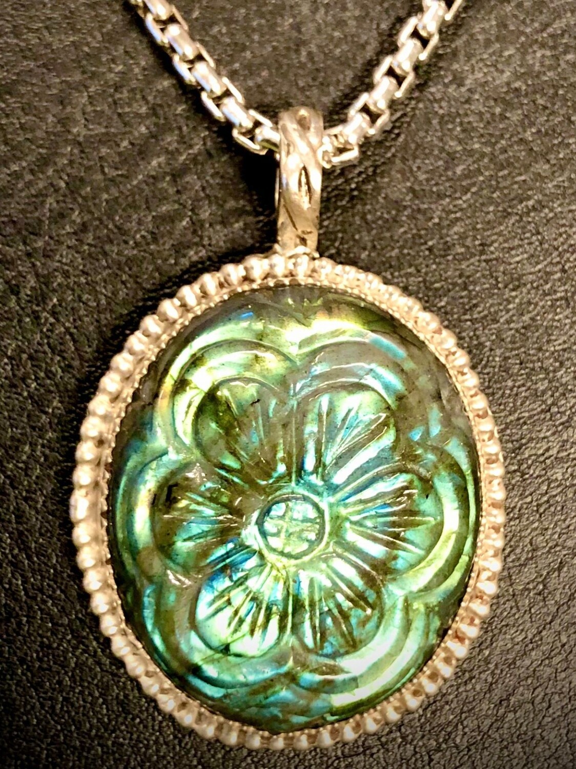 Handcarved Labradorite 925 Silver Pendant