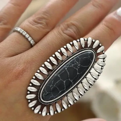 Oversized blk oval ring