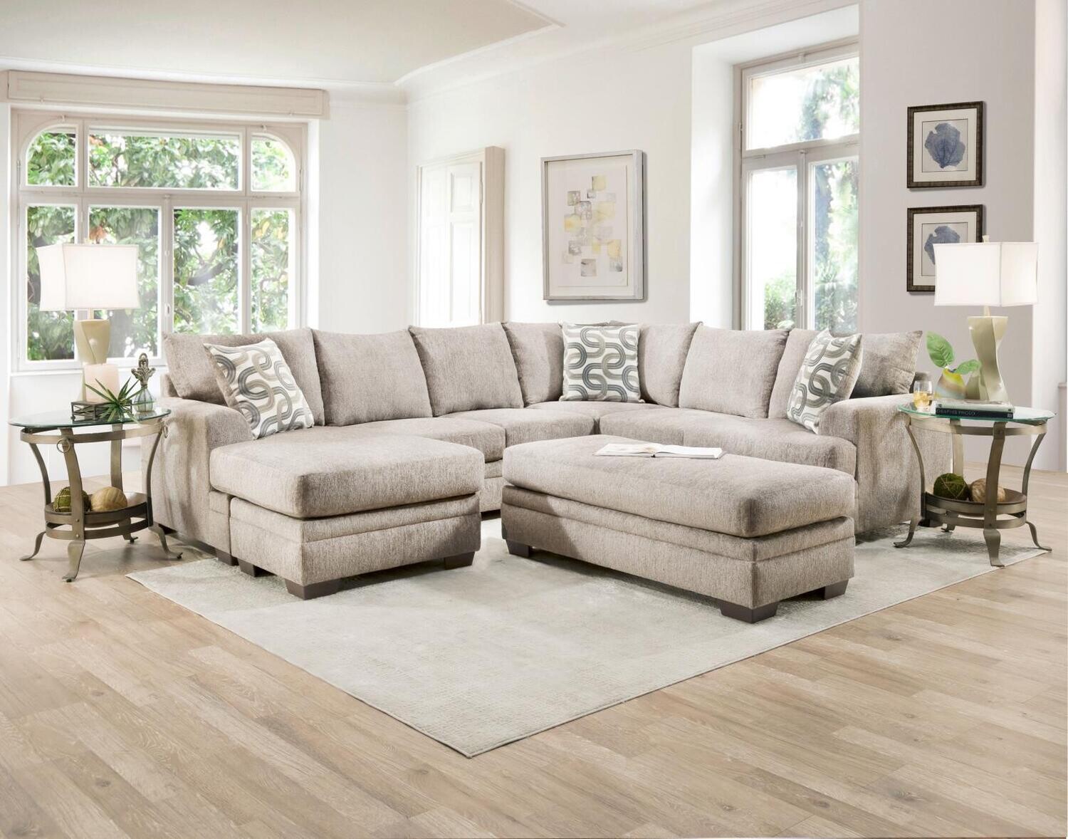 BAILEY CREAM SECTIONAL W/ LSF CHAISE