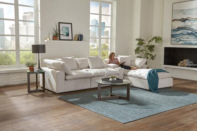 POSH 7PC SECTIONAL -2 CORNER, 2 CONS, 1 CHAIR, 2 OTTO - PORCELAIN