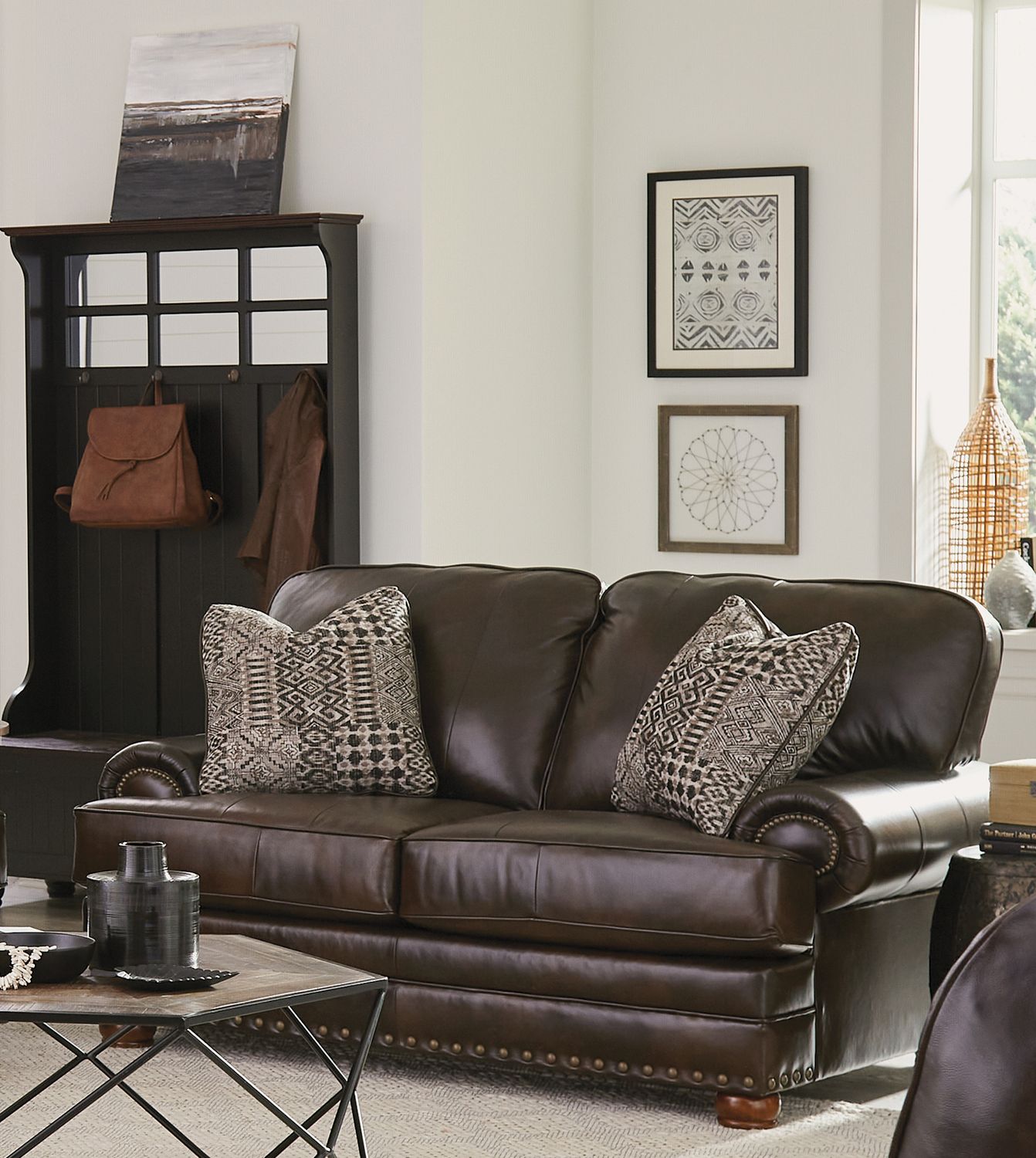 ROBERTO LEATHER LOVESEAT