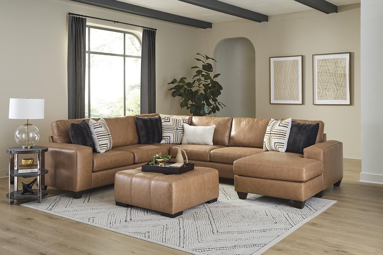 PUCCINI SADDLE 3PC SECTIONAL w/ RAF CHAISE