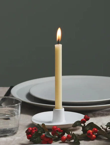 Single candle holder with Winter Thyme candle