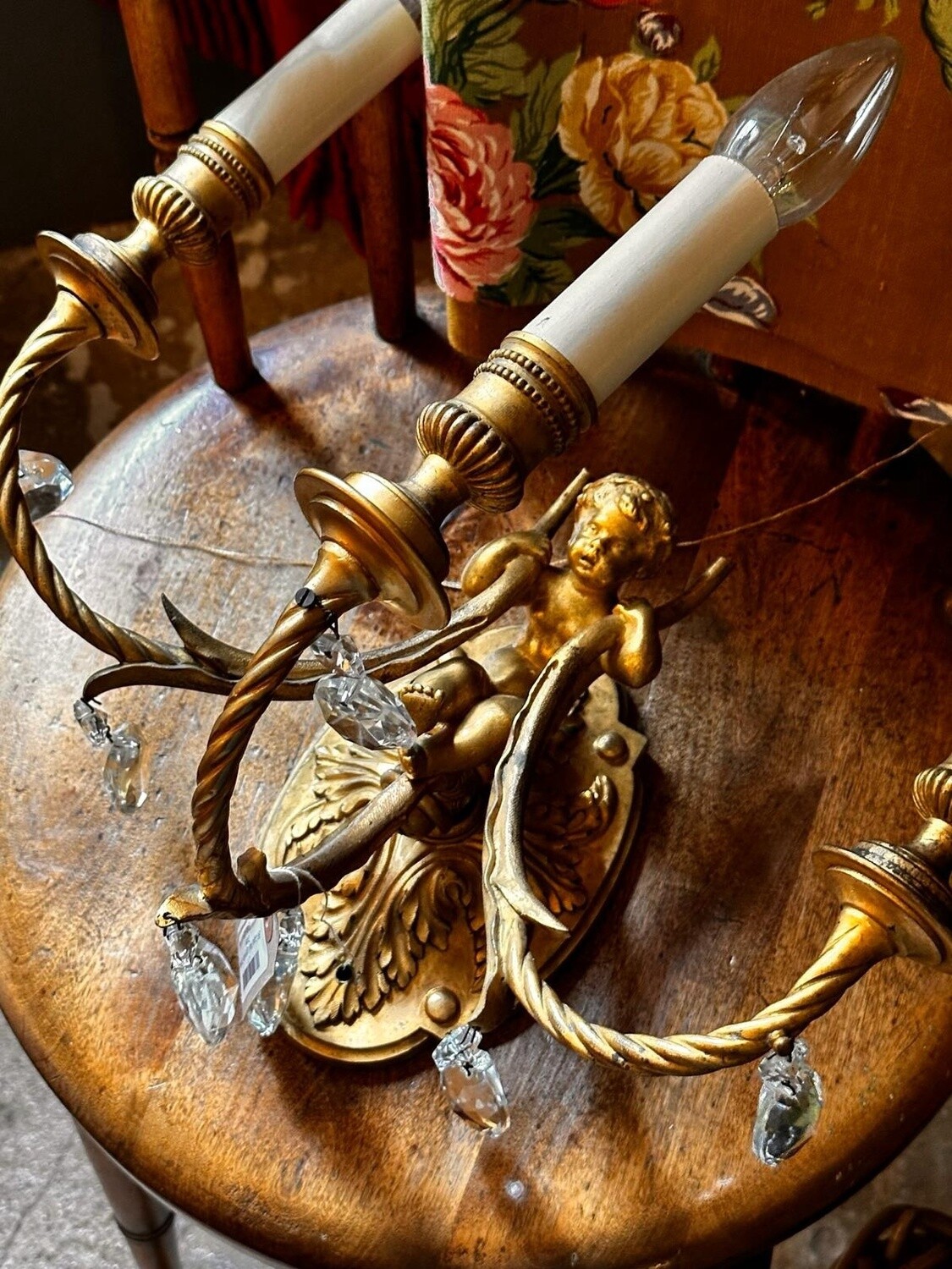SR Cupid Wall Light with Crystal Drops