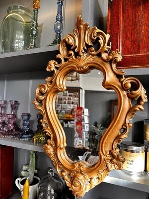 Vintage gilt Mirror