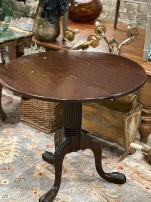 Antique Carved Leg Round Table