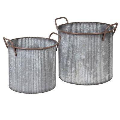 CH/Ribbed Metal Planter
