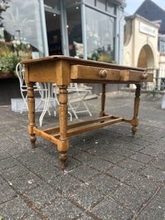 2 drawer pine table