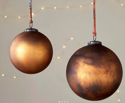 Oka Giant Bauble Large