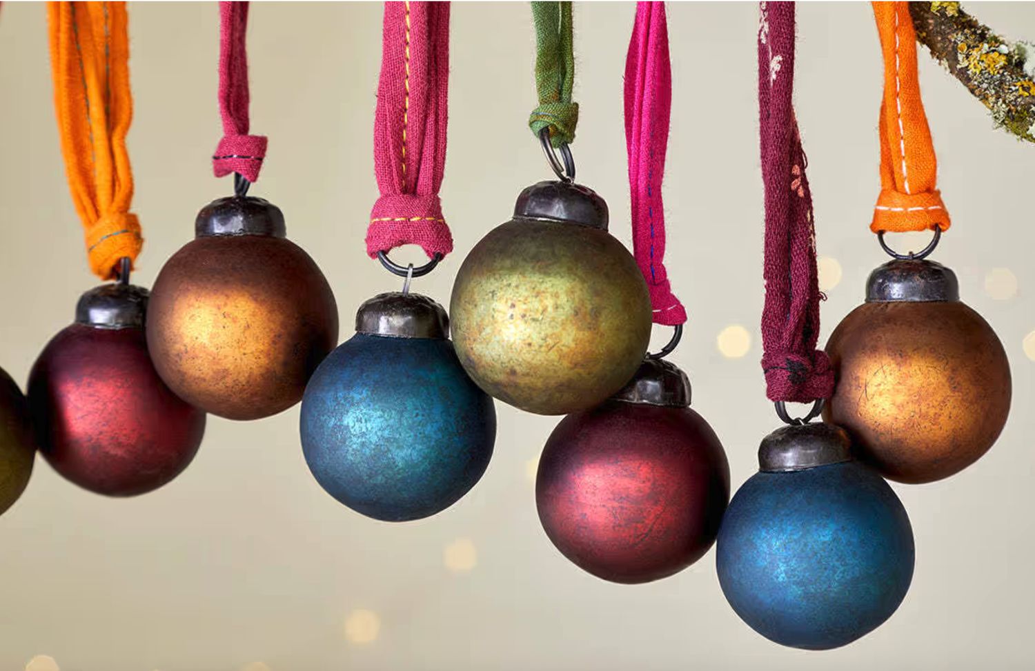 Oka Mini Baubles/Matt