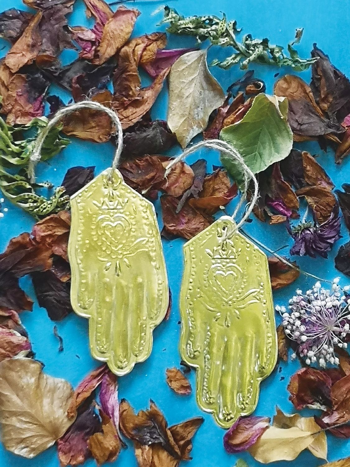 Sacred Hand Mexicana/Antique Gold