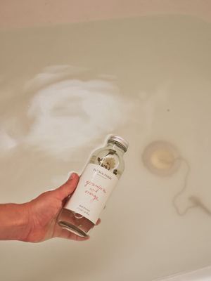 P &amp; A Geranium &amp; Orange Bath Essence