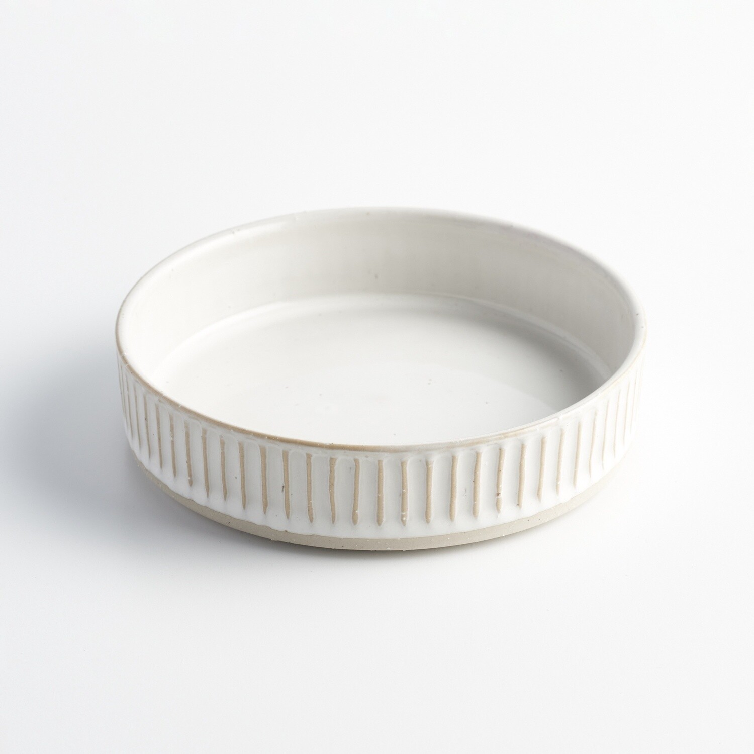 Animals in Charge White Scalloped Ceramic Dog Food Bowl Small