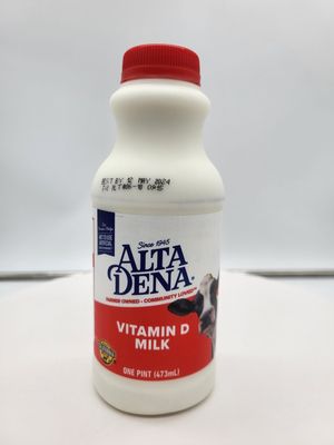 Alta Dena
Whole milk pint Alta Dena
Whole milk pint