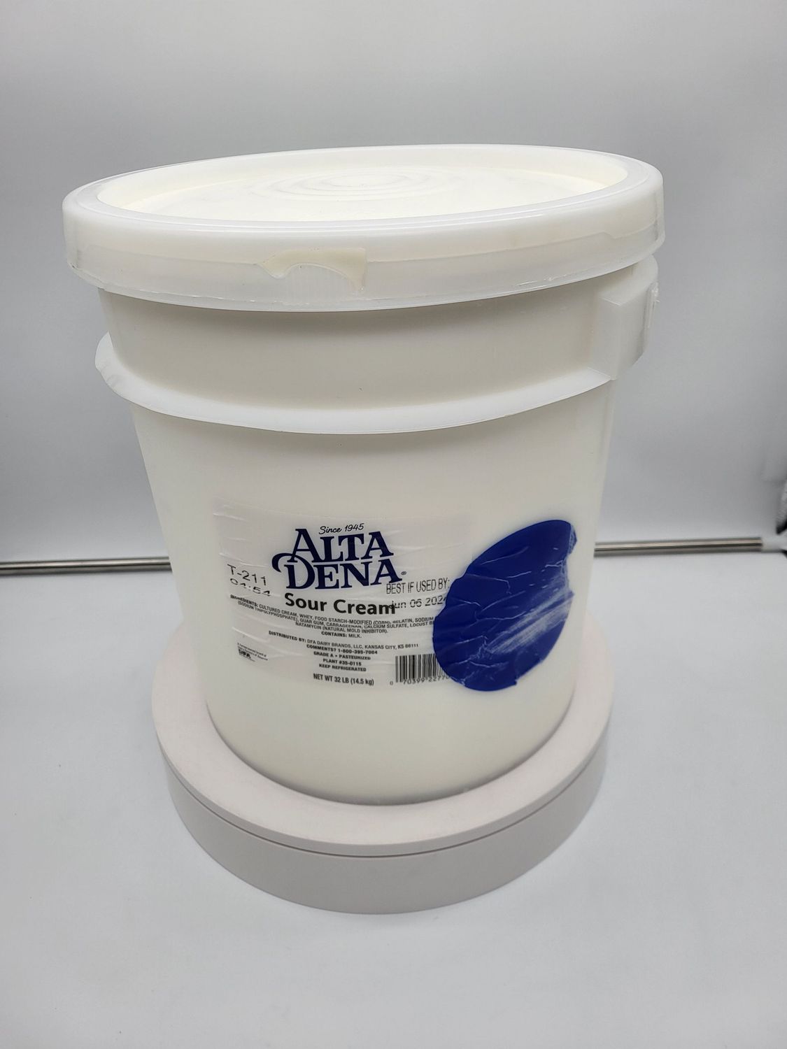 Alta Dena Sour Cream 32lb