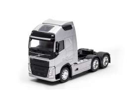 1/32 2016 Volvo FH 3-axle, silver