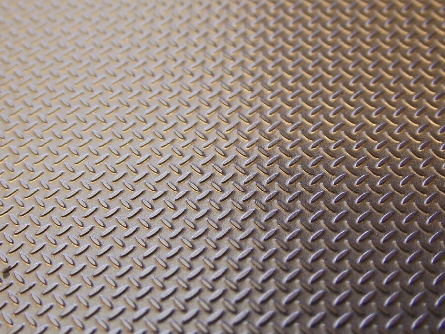 Chequer Plate - PE56 - 1 bar pattern