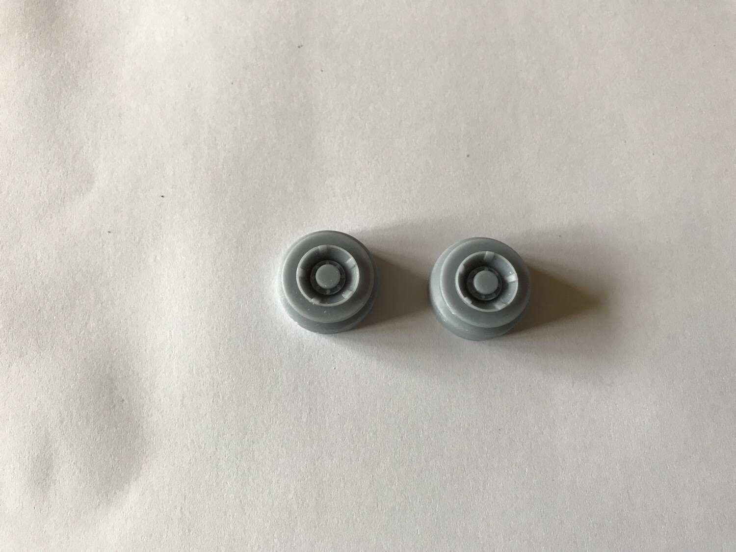 Mercedes NG/SK front axle hubs