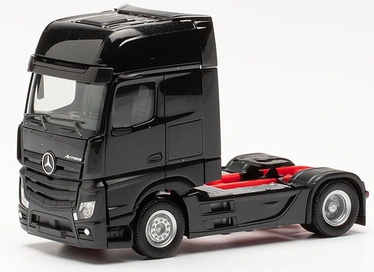 Mercedes Benz Actros Gigaspace, zwart