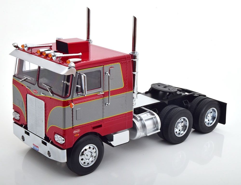 PETERBILT 352 PACEMAKER ROTMETTALIC SILBER
