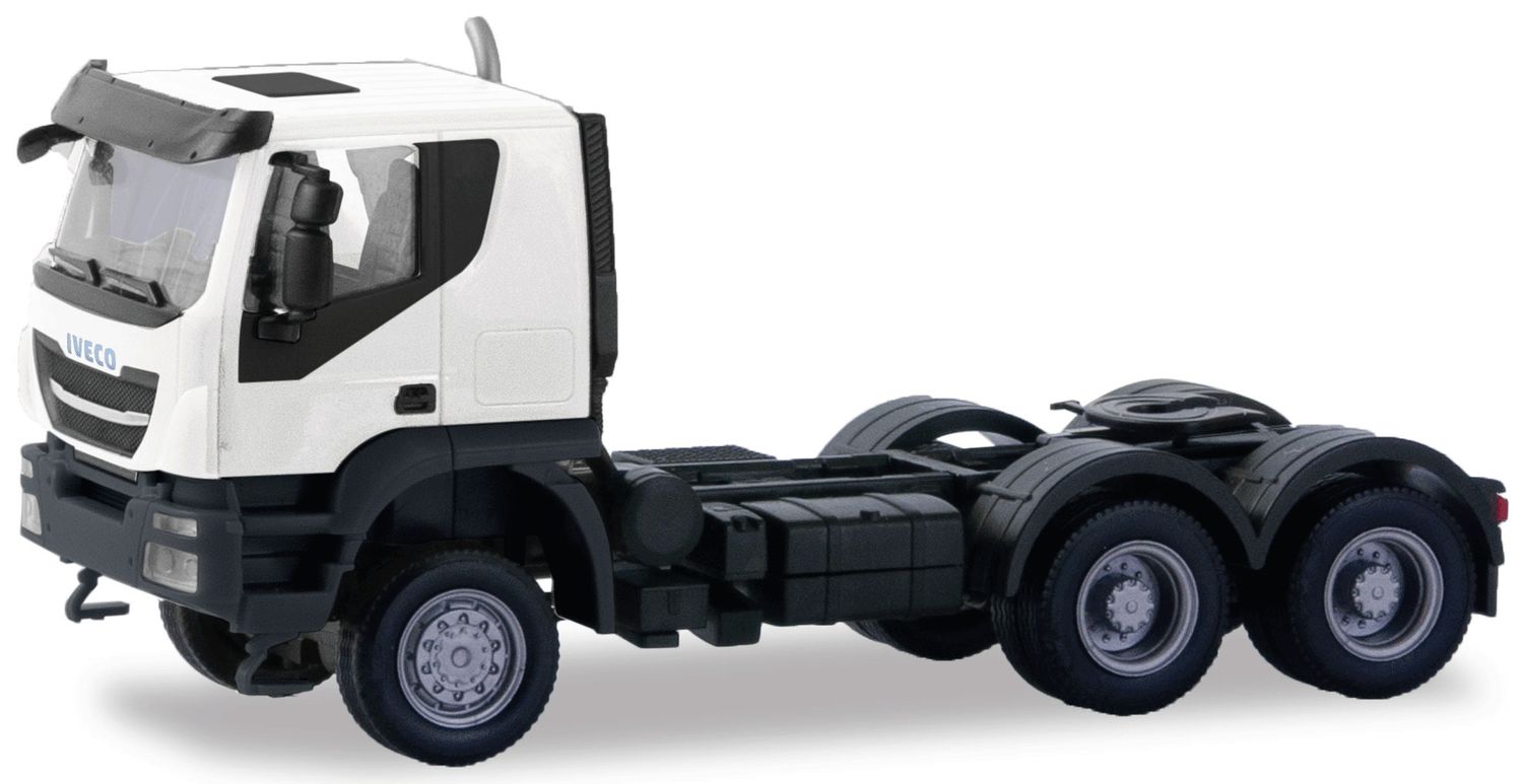 Iveco Trakker tractor
