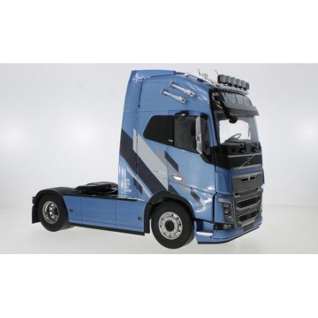 VOLVO FH16 mettalic light blue